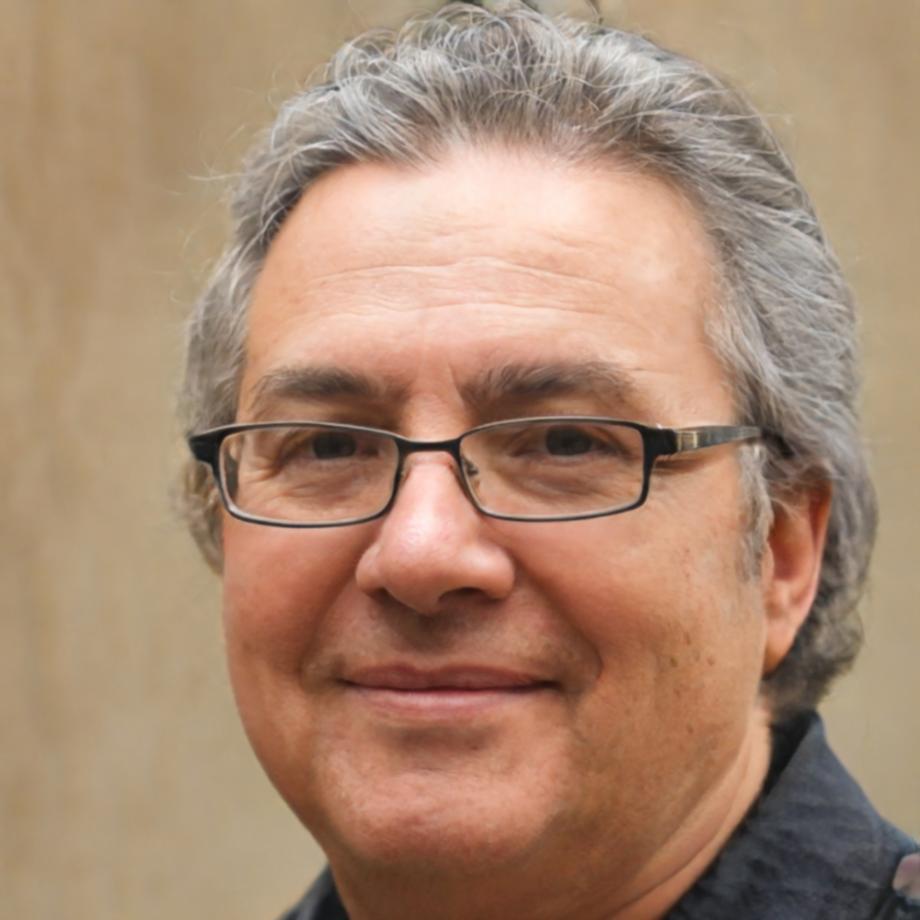 Ritratto professionale di Davide Tamburini